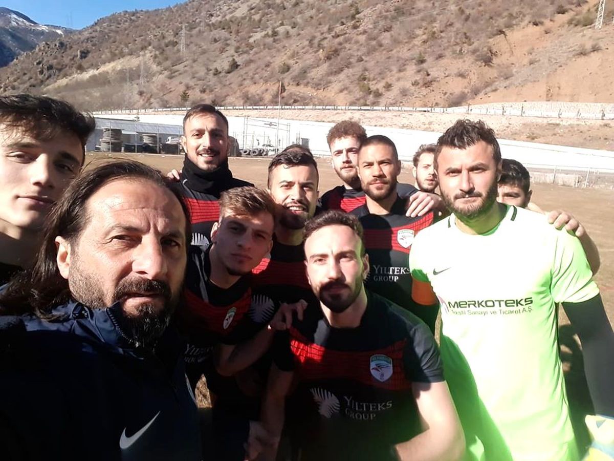 Galibiyet primlerini depremzedelere bağışladılar