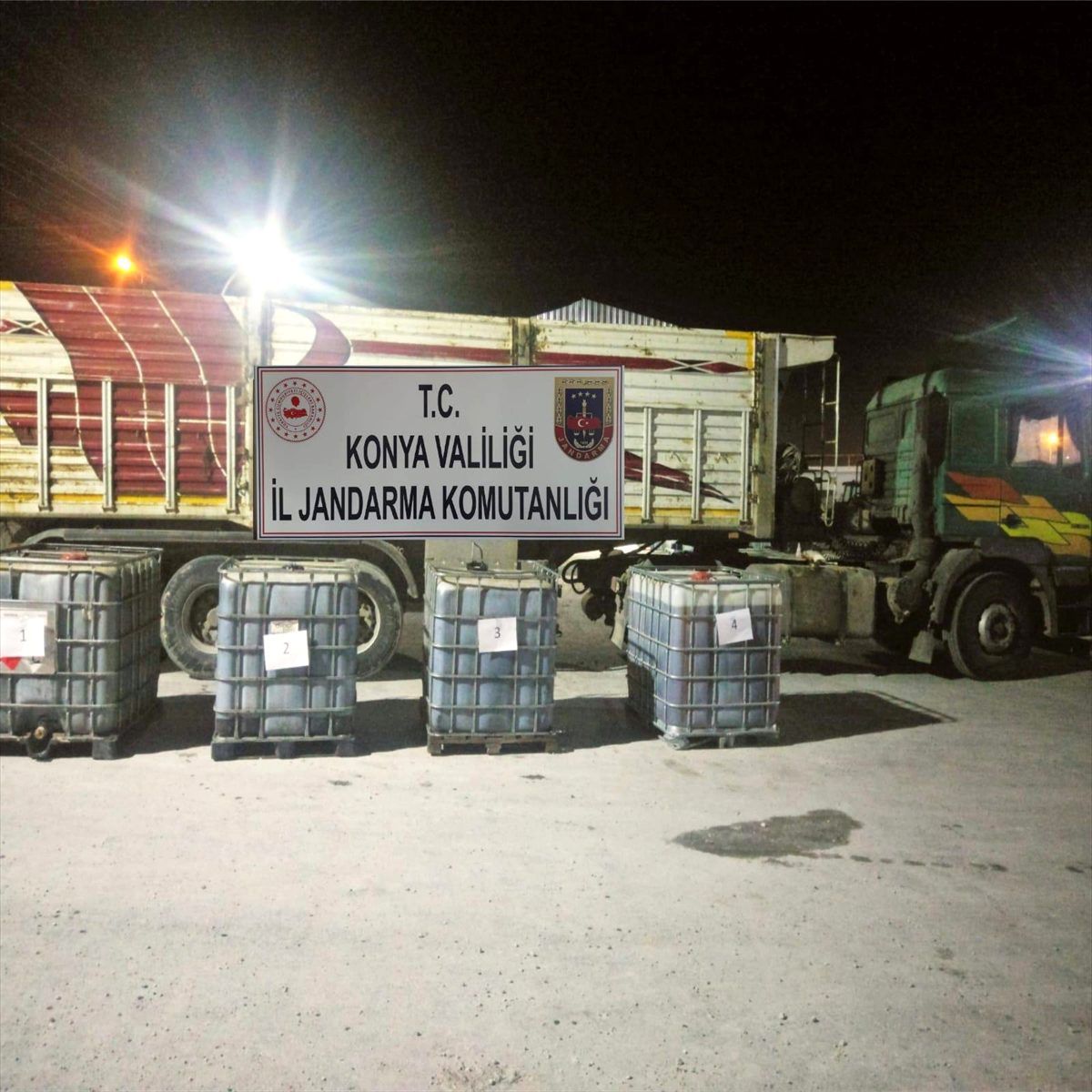 Konya\'da 4 bin litre kaçak akaryakıt ele geçirildi