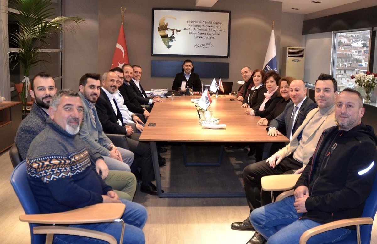 Kuşadası CHP\'den Başkan Günel\'e ziyaret