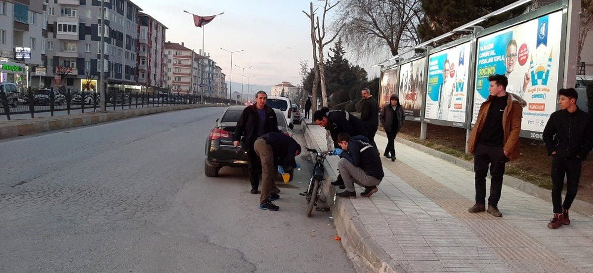Motosiklette silahlı saldırıya uğrayan genç yaralandı