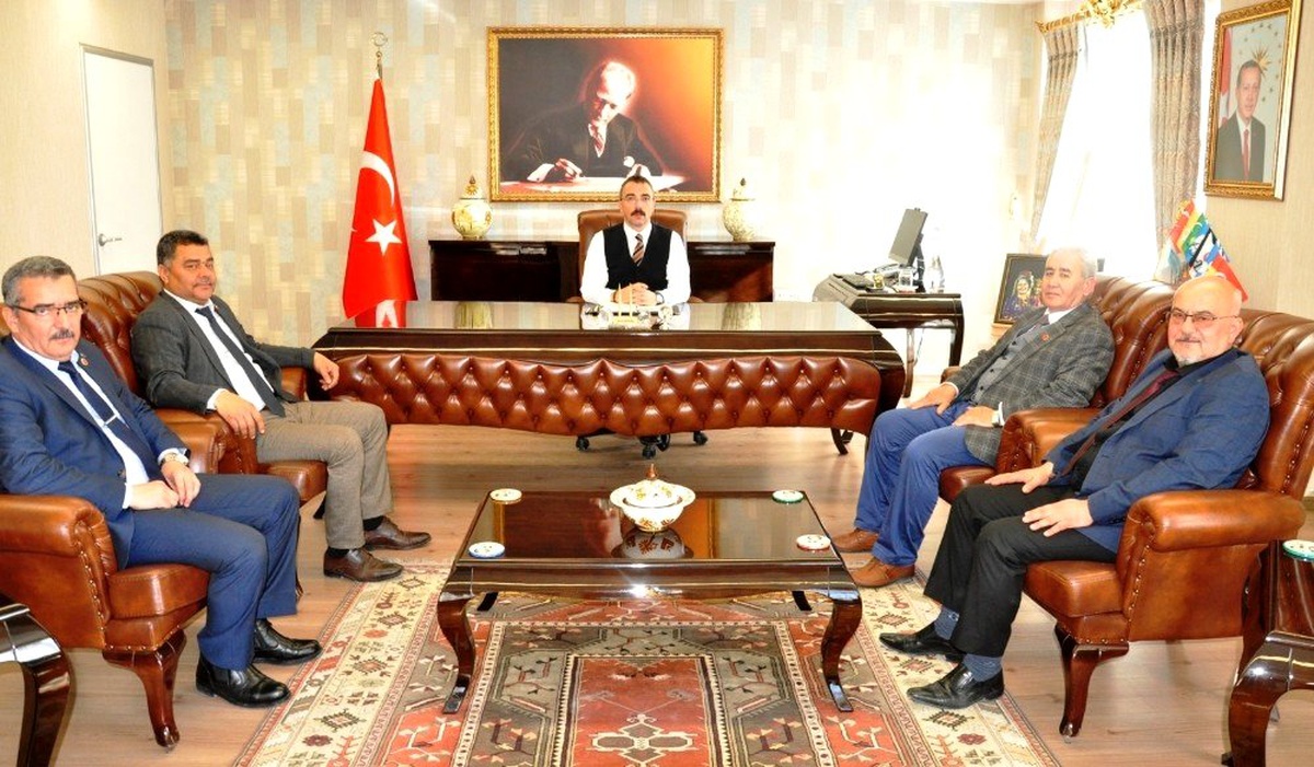 Muhtarlar Federasyonundan Kaymakam Arslan\'a ziyaret