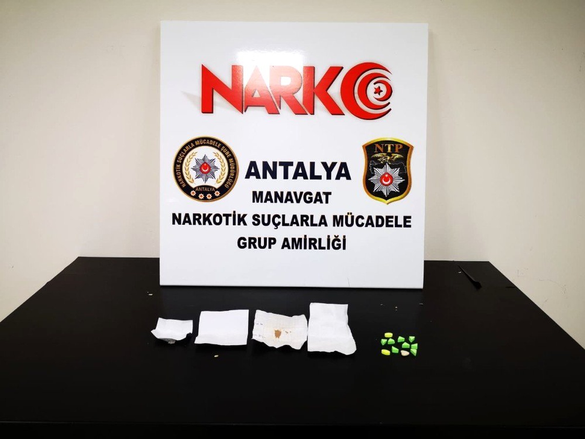 Narkotim ekiplerinin şüphesi uyuşturucu tacirini yakalattı