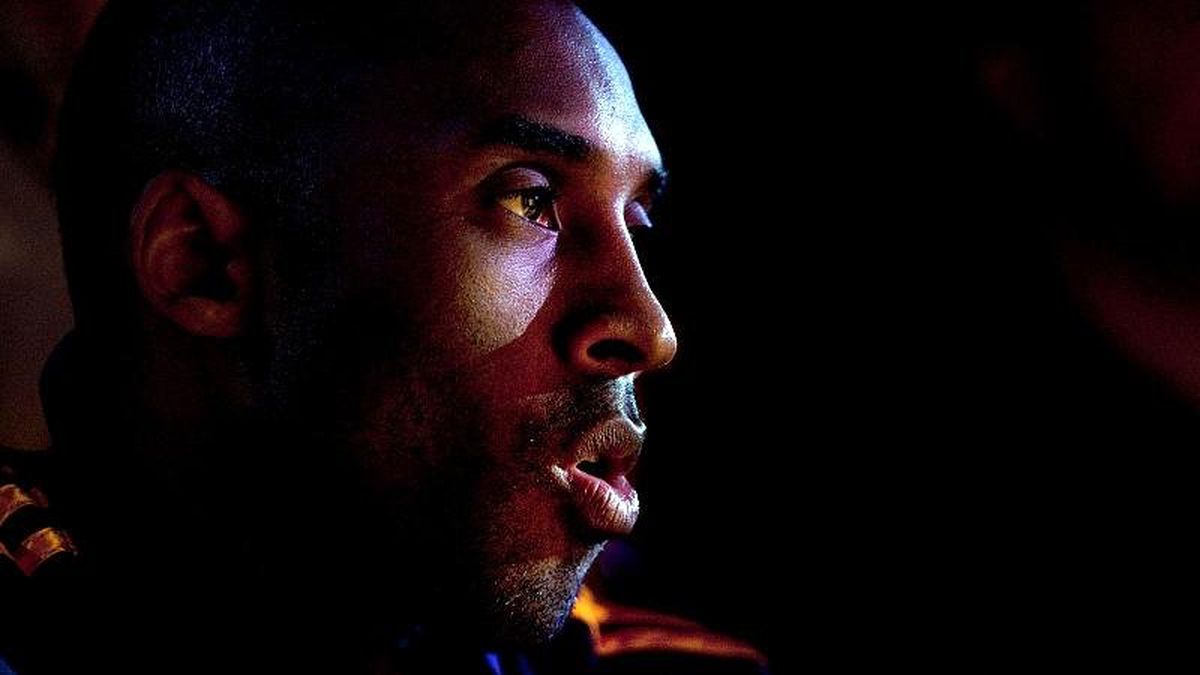 NBA yıldızı Kobe Bryant\'ın helikopter kazasında hayatını kaybetti