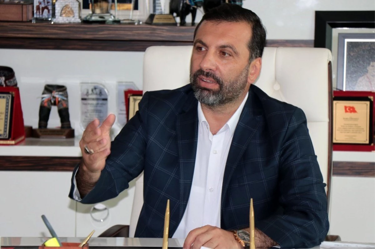 Sarıcaoğlu: "Onlar cefa çekerken ben tirit gecesi yapmam"