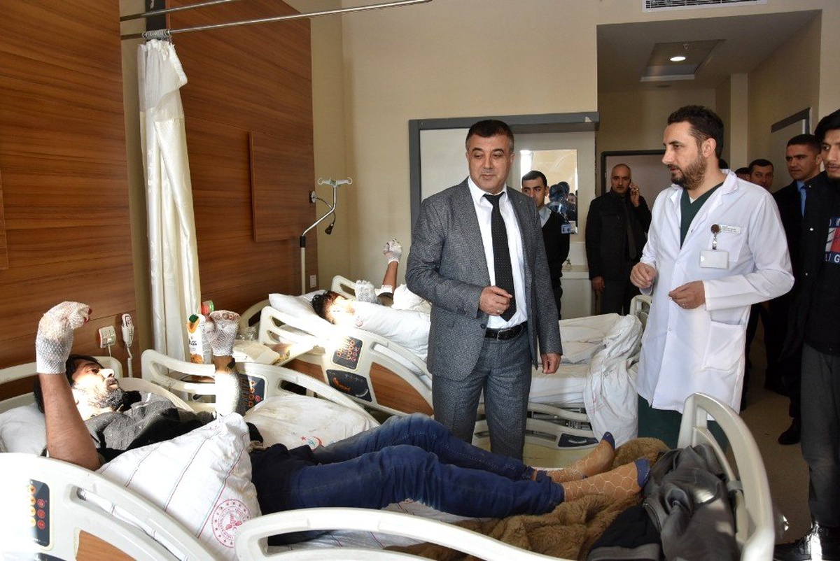Sınırı kaçak geçen göçmenler donma tehlikesi geçirdi