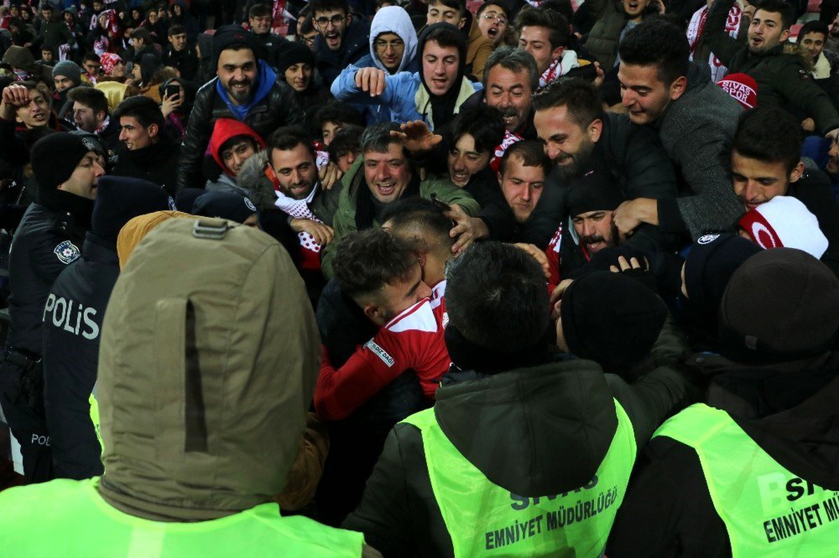 Süper Lig: D.G. Sivasspor: 1 - Çaykur Rizespor: 1 (Maç sonucu)