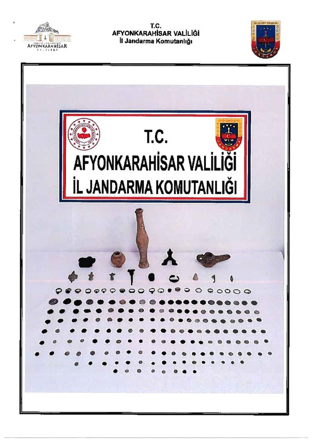Tarihi eser kaçakçısı otobüs terminalinde yakalandı