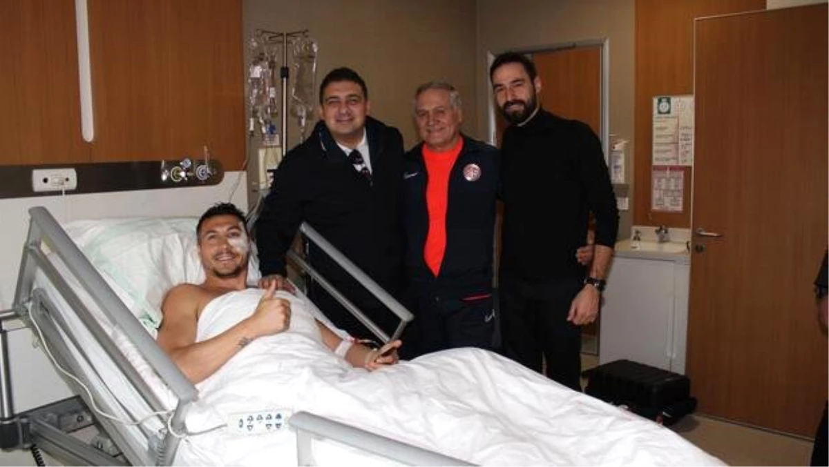 Adis Jahovic ameliyat oldu, sahalara dönüşü 4-6 hafta!