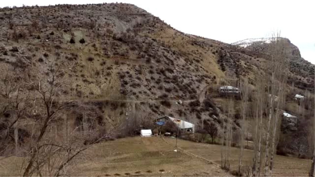 Adıyaman\'ın köylerinde depremzedeler için çadırlar kuruldu