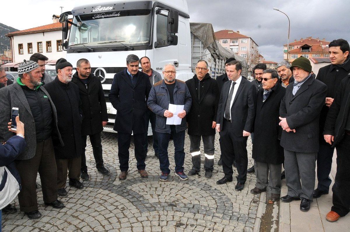 Akşehir\'den İdlib\'e yardım tırı
