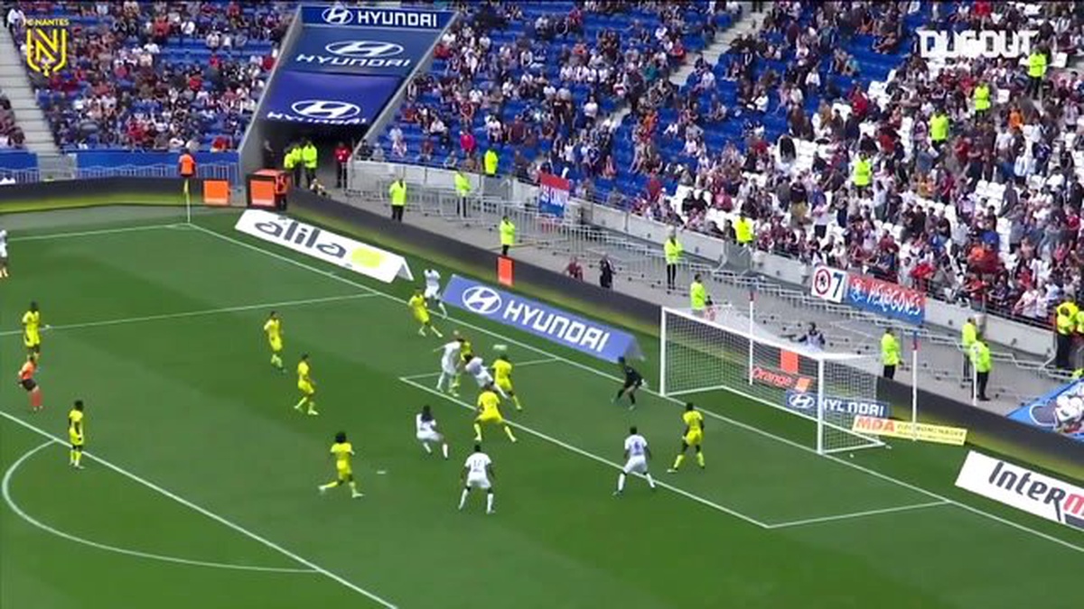 Alban Lafont\'un 2019-20 Sezonundaki En İyi Kurtarışları