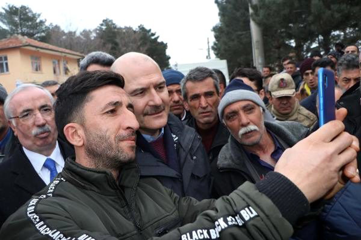 Bakan Soylu ve Koca\'dan Sivrice\'de inceleme