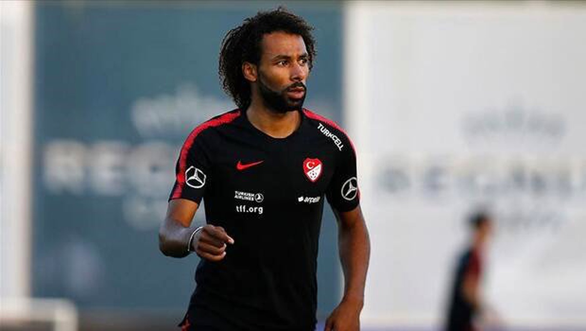 Beşiktaş\'tan yeni sezon için Nazım Sangare hamlesi