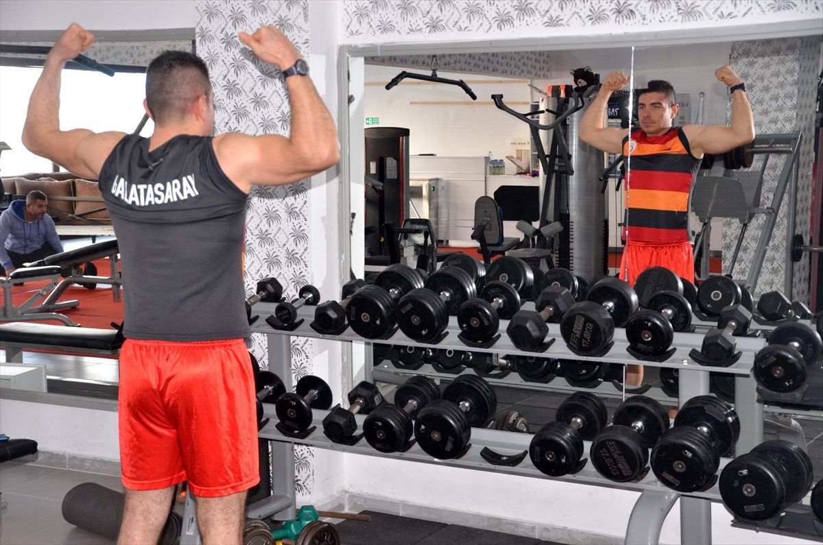 Çevre baskısına dayanamadı, 6 ayda 52 kilo verdi