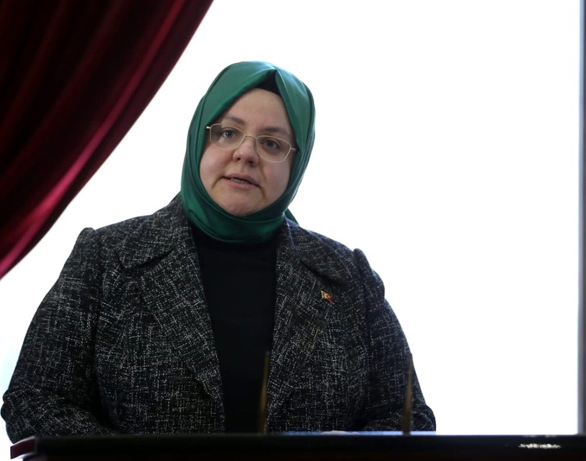 "Depremden etkilenen vatandaşlar prim borçlarına bakılmaksızın sağlık hizmetlerinden yararlanacak"