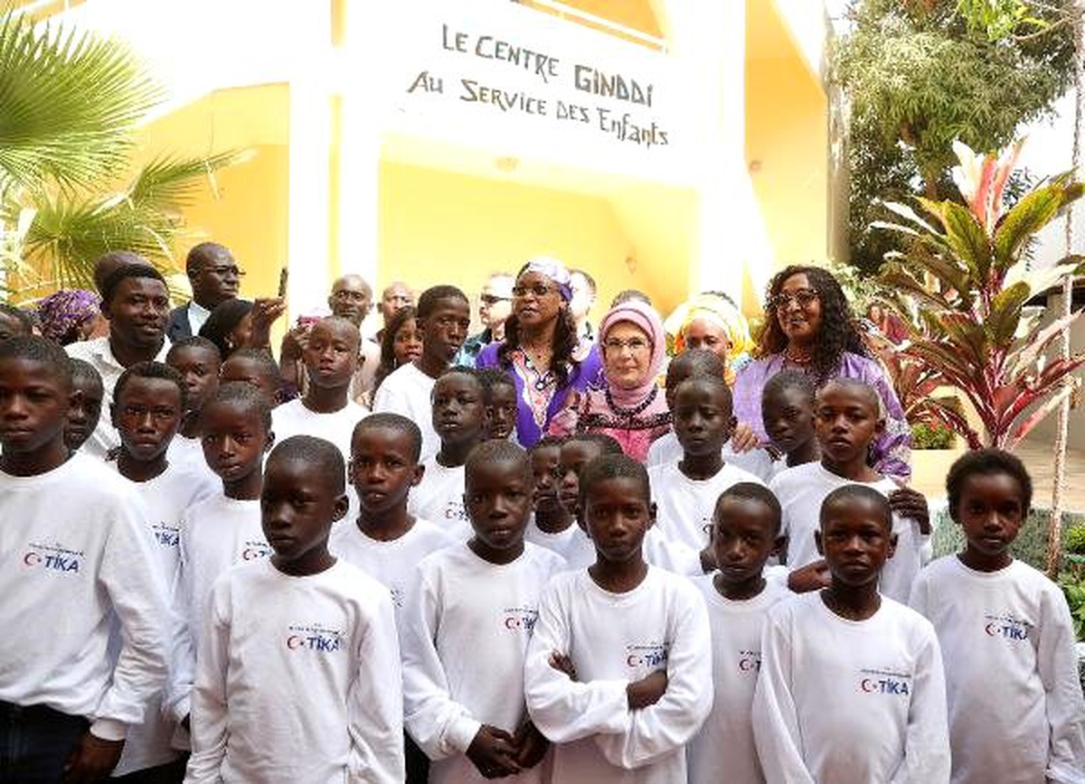 Emine Erdoğan, Senegal\'de rehabilitasyon merkezi açılışını yaptı