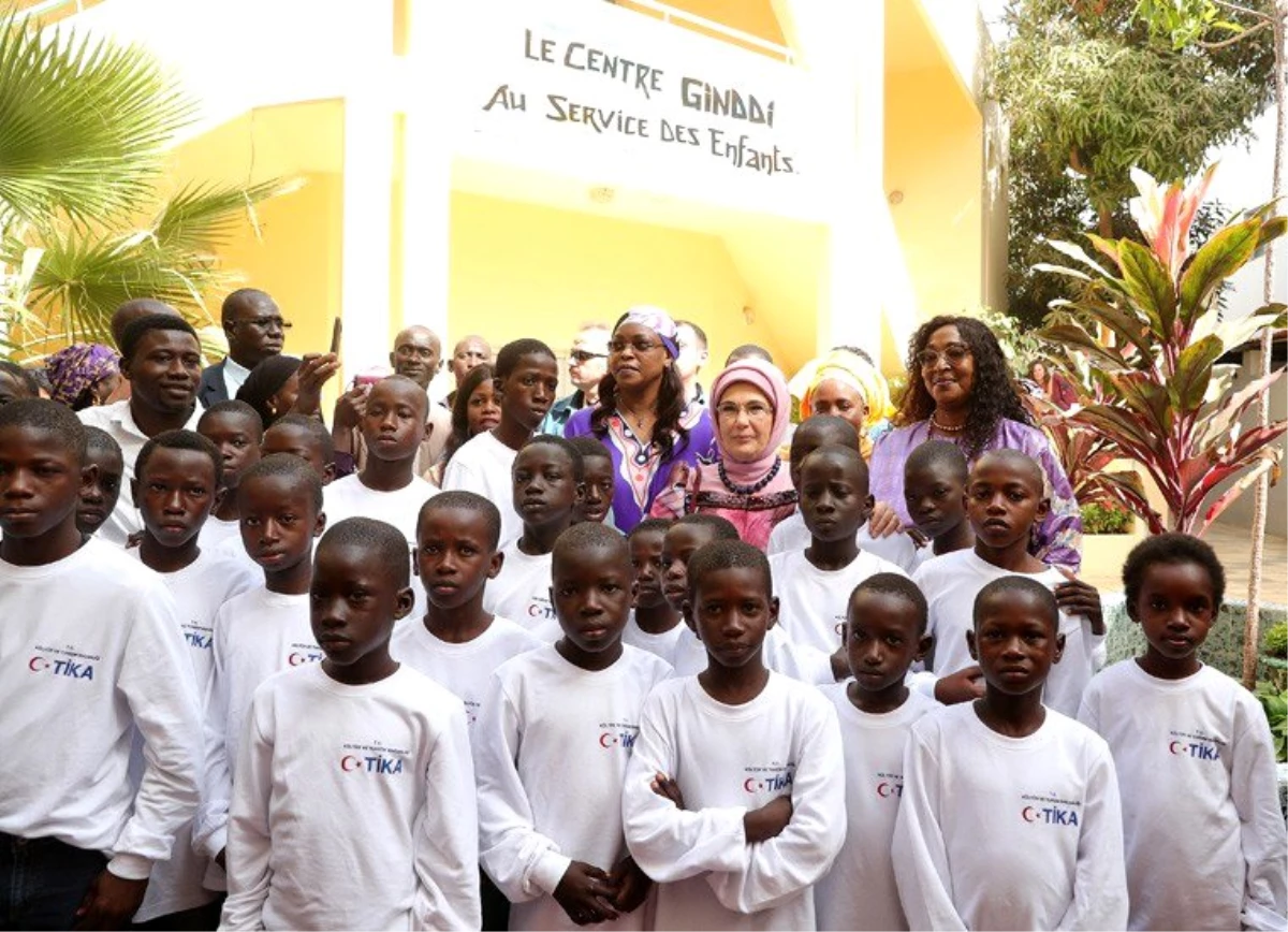 Emine Erdoğan Senegal\'de rehabilitasyon merkezinin açılışını yaptı