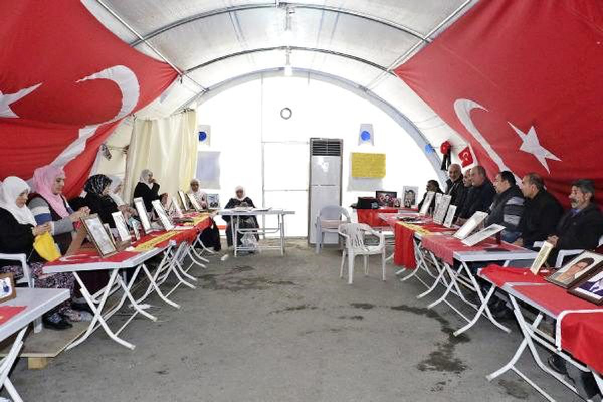HDP önündeki eylemde 148\'inci gün