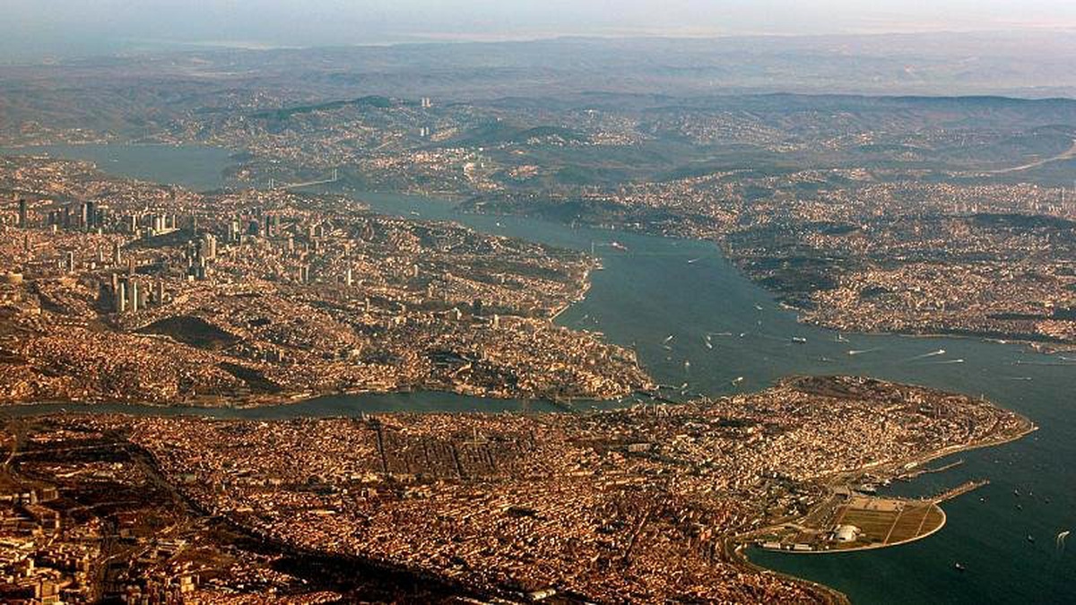 İBB deprem toplanma ve geçici barınma alanlarını belirledi