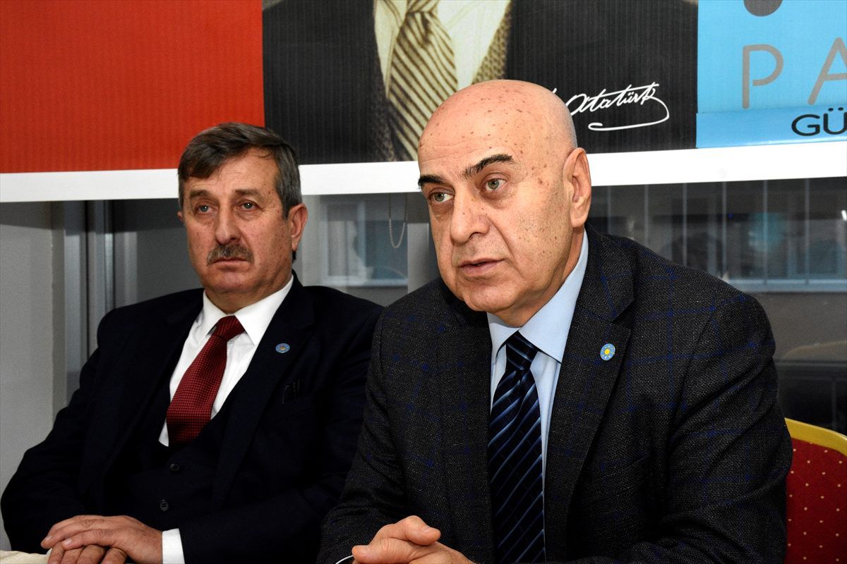 İYİ Partili Cihan Paçacı: "Türkiye\'nin deprem bölgelerindeki tüm binalar yeniden elden geçirilsin"