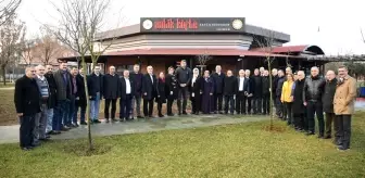 Kartepe muhtarlar Antik Köfte'de buluştu