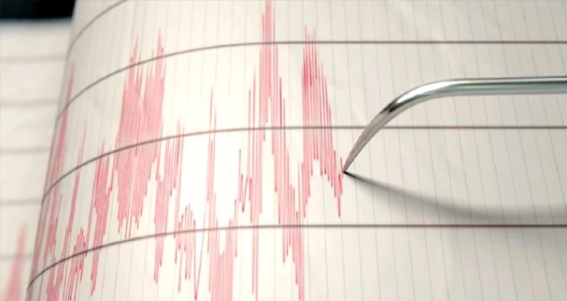 Son dakika: Manisa beşik gibi! 4.1 büyüklüğünde bir deprem daha meydana geldi