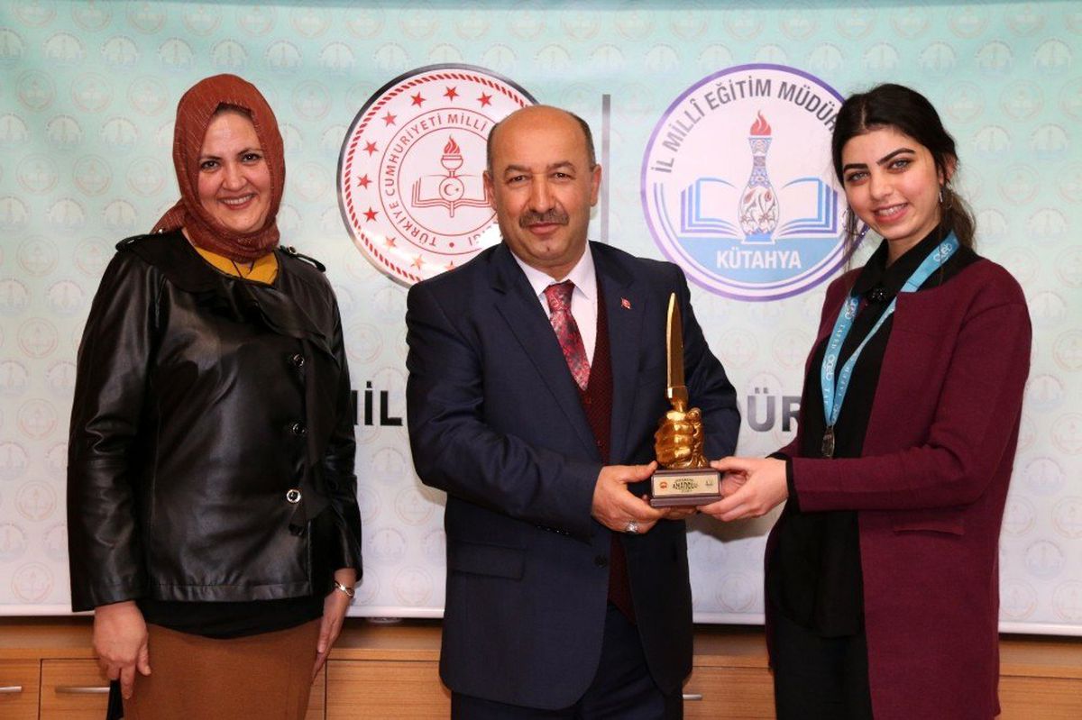Müdür Başyiğit, Türkiye birincisi genç aşçıyı tebrik etti