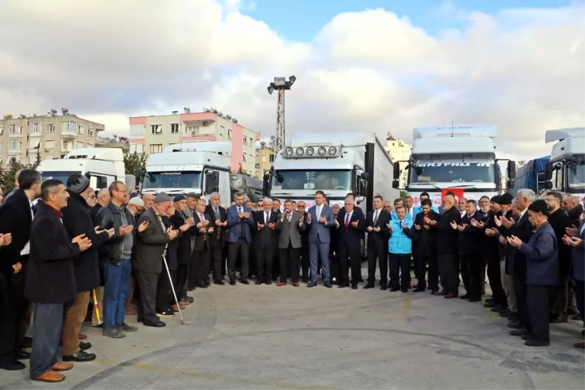 Müftülük yardımları dualar eşliğinde Elazığ ve İdlib\'e uğurlandı