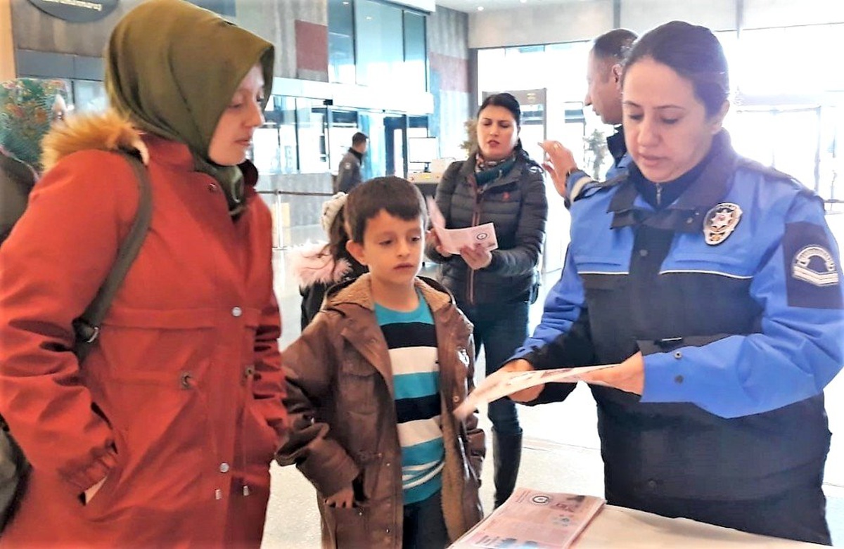 Polisten kadına yönelik şiddete karşı mücadele