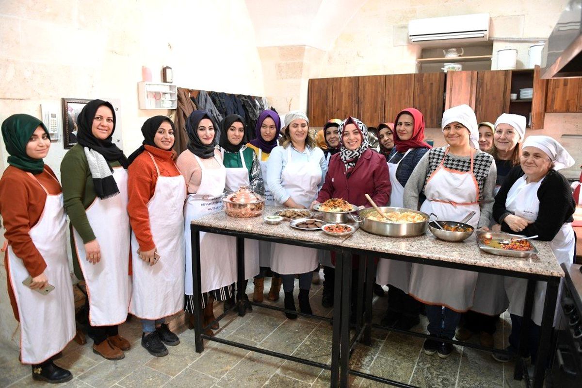 Şanlıurfa\'da yöresel yemek kursu başladı