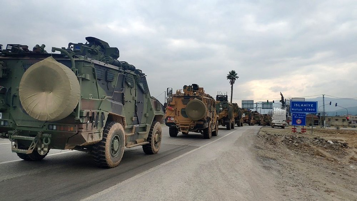 Sınır birliklerine zırhlı araç sevkiyatı