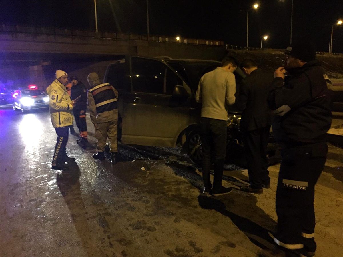 Sivas\'ta trafik kazası: 2 yaralı