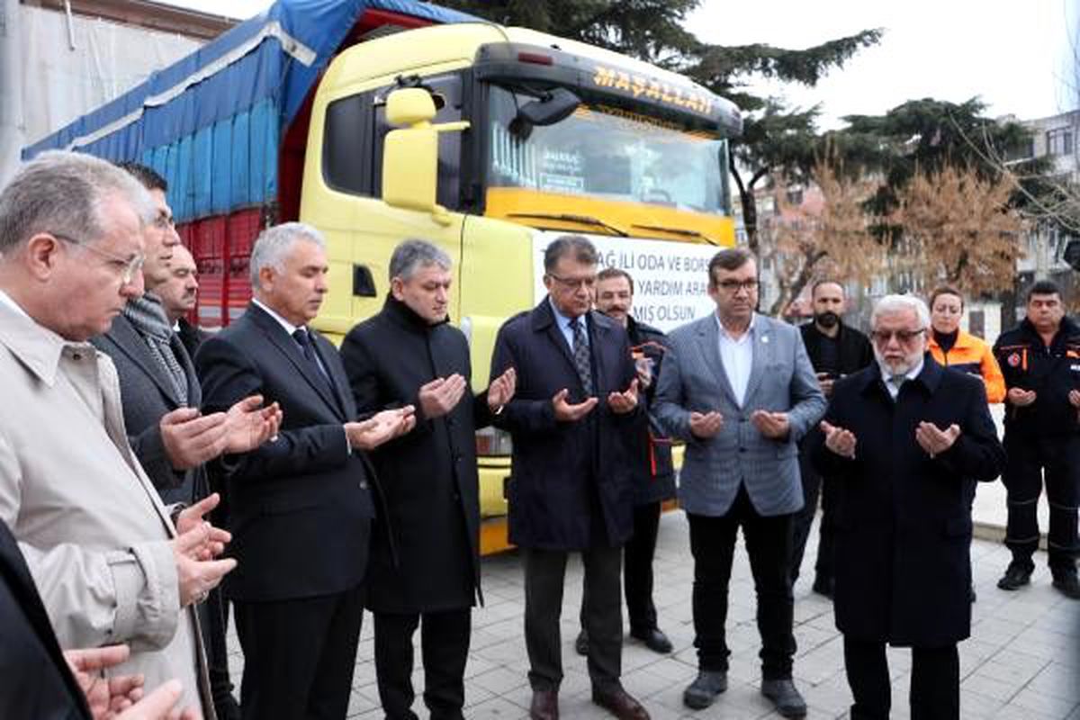 Tekirdağ\'da depremzedeler için toplanan yardımlar yola çıktı
