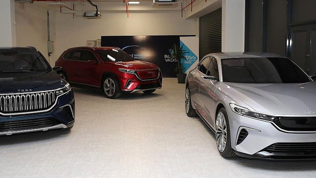 TOGG CEO\'su Karakaş: Yerli otomobilin motoru için Bosch, bataryası için Çinli firmalarla görüşüyoruz