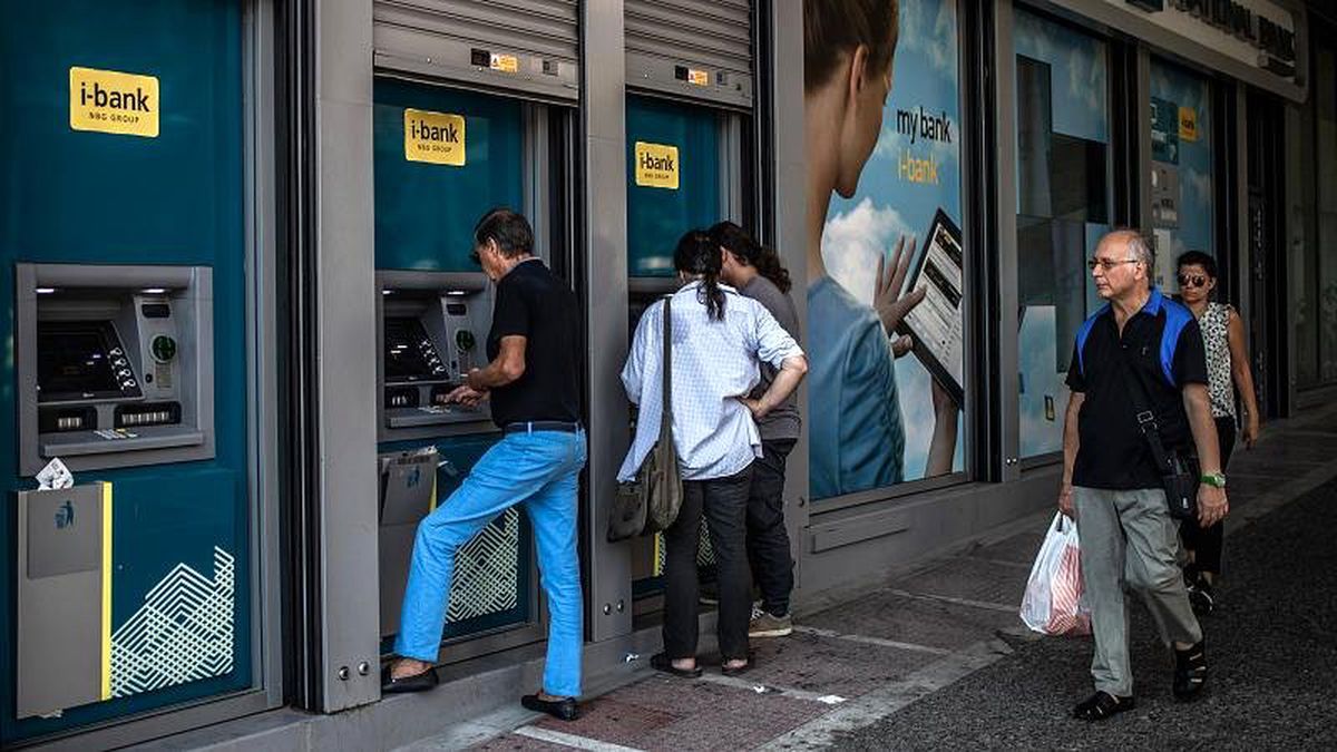 Yunanistan finansal krizden 10 yıl sonra ilk kez uzun vadeli kredi alacak
