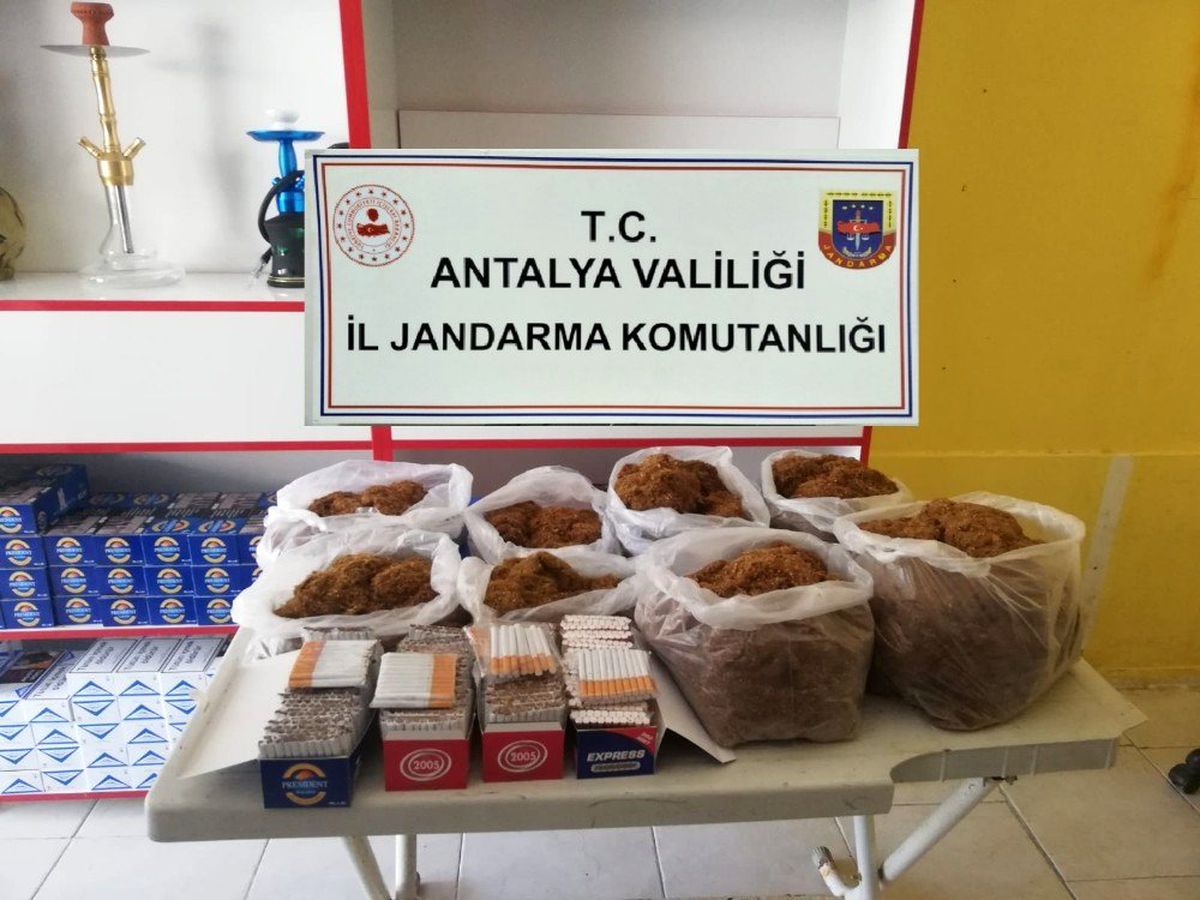 Antalya\'da jandarmadan kaçak sigara denetimi