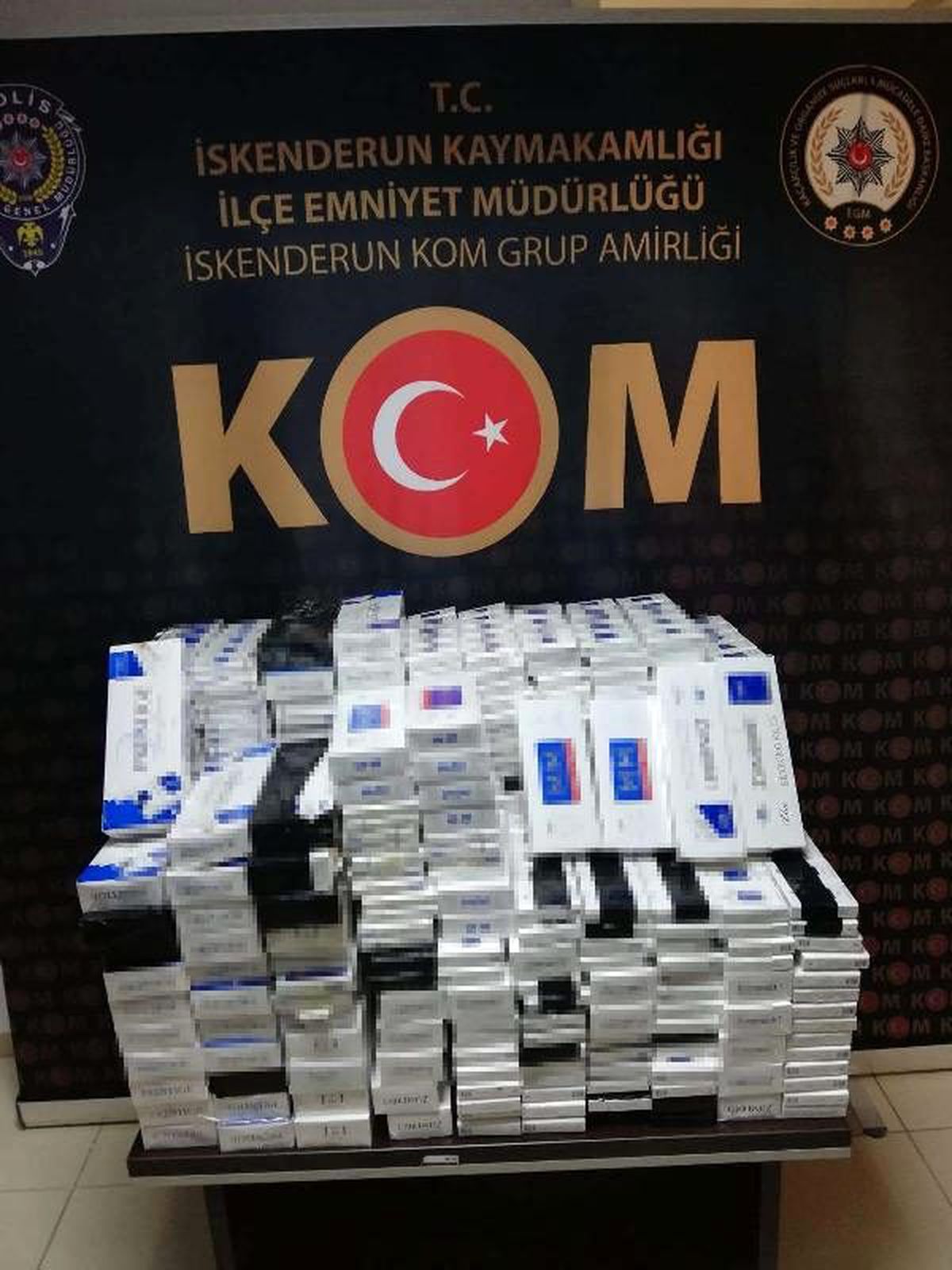 Araçtan 2 bin 370 paket kaçak sigara çıktı