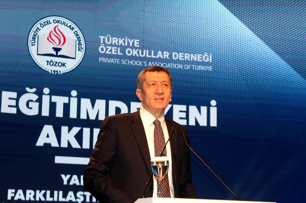 Bakan Selçuk: "Malatya ve Elazığ\'da okul okul, sınıf sınıf çalışıyoruz"