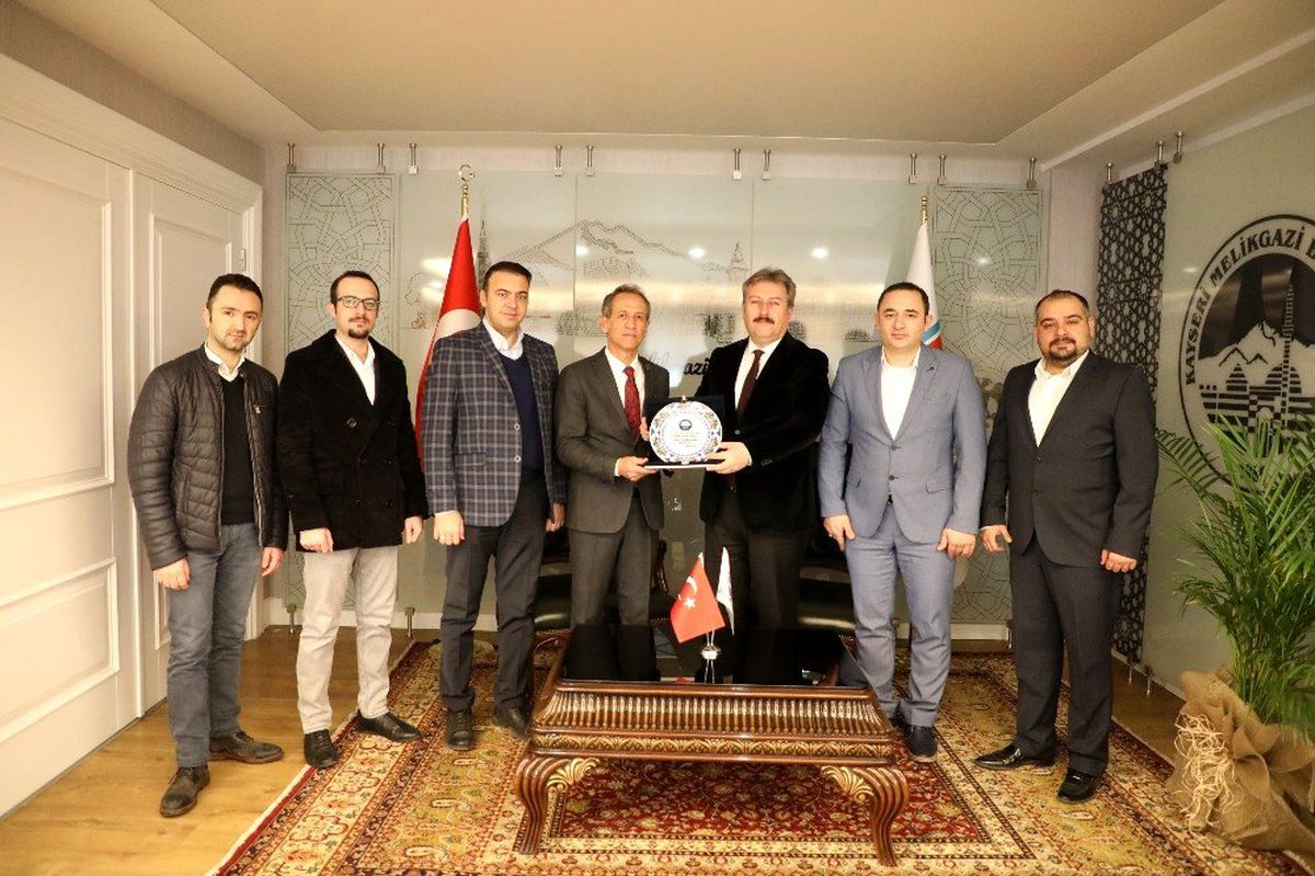 Başkan Palancıoğlu: "Esnaf masasısı esnaflara verdiğimiz önemin bir göstergesidir"