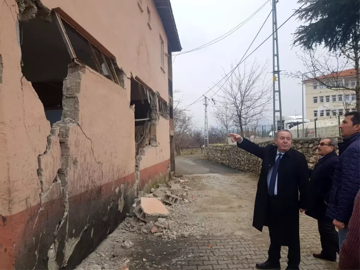 Başkan Şahiner deprem bölgesinde