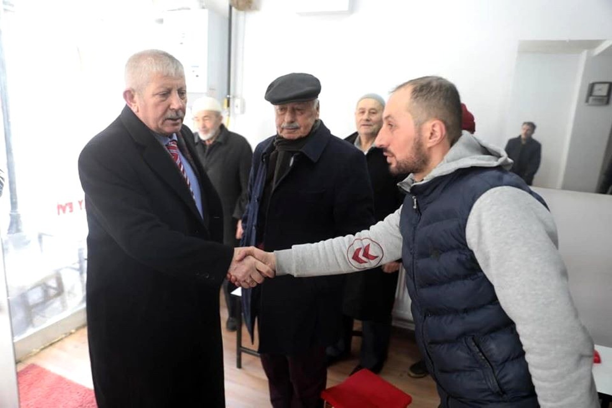 Başkan Sarı, her fırsatta esnafları esnafı ziyaret ediyor