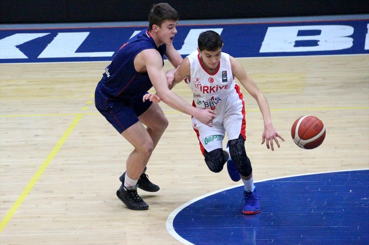 Basketbol: Uluslararası Yıldız Erkekler 16 Yaş Altı Turnuvası