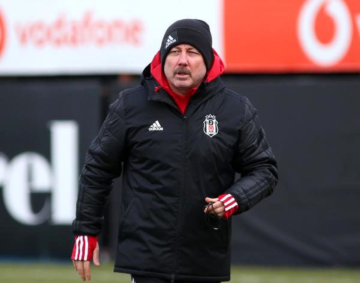 Beşiktaş\'ta Sergen Yalçın ilk antrenmanına çıktı