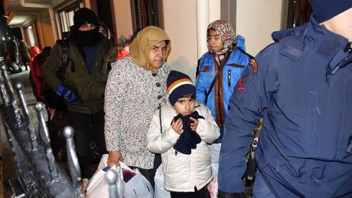 Çanakkale\'de 51 kaçak göçmen yakalandı