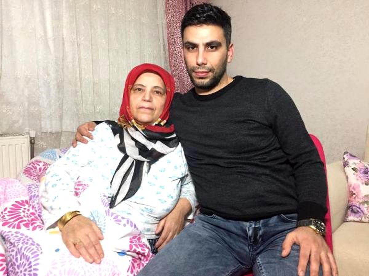 Cumhurbaşkanı Erdoğan devreye girdi, depremzede annesinin yanına geldi