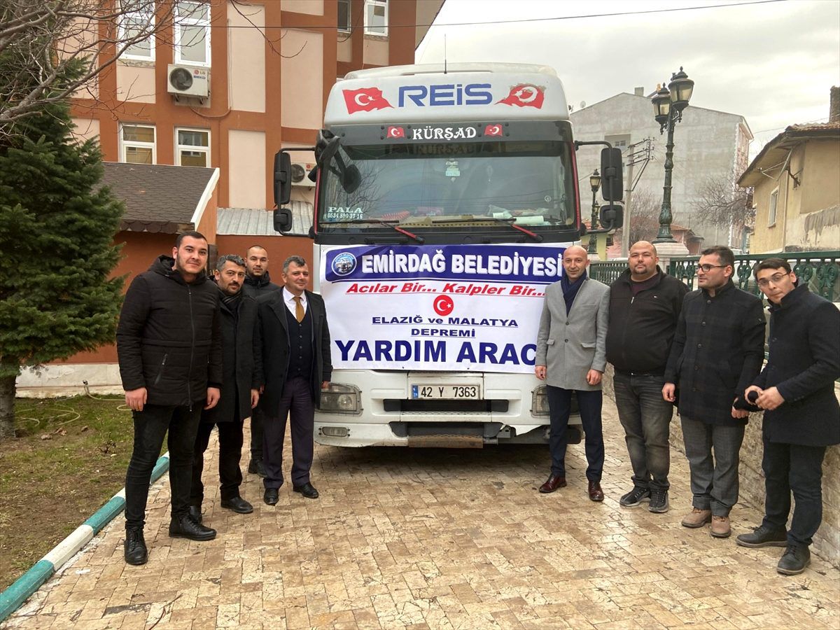 Emirdağ\'dan, Elazığ ve Malatya\'daki depremzedelere yardım