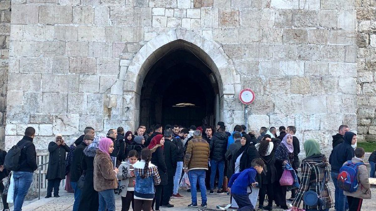 İsrail güçlerinden Mescid-i Aksa\'ya baskın