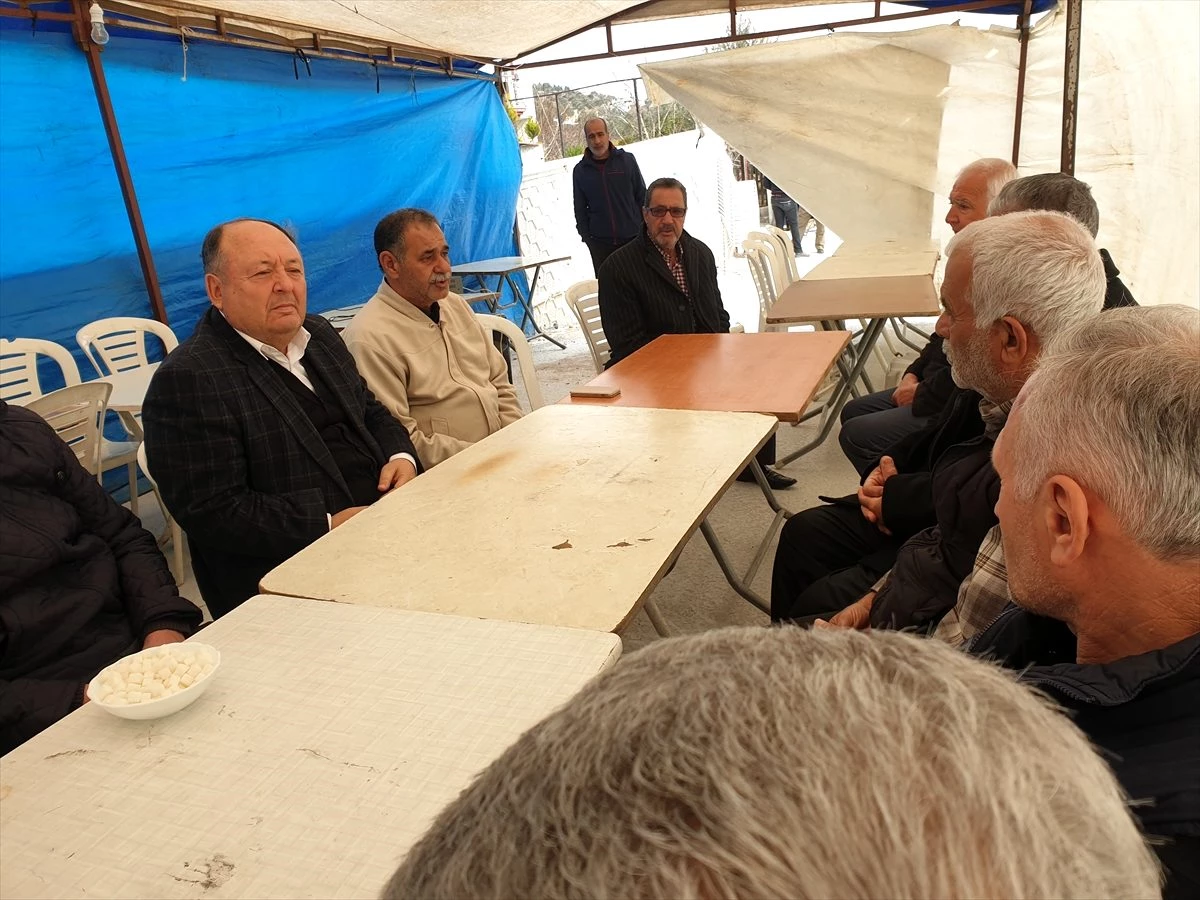 Kadirli Belediye Başkanı Tarhan\'dan, depremde yaşamını yitiren kişinin ailesine ziyaret