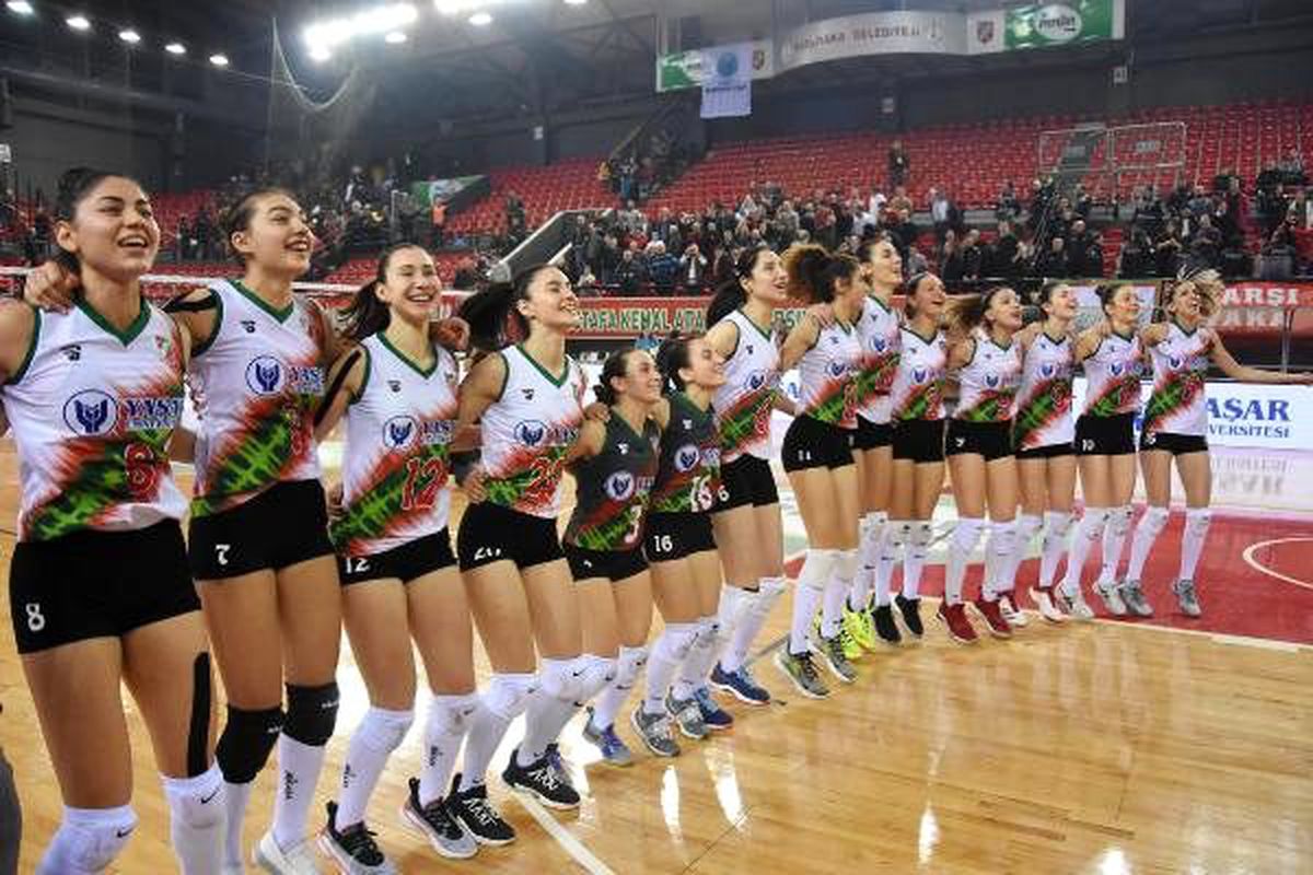Karşıyaka filesinde zafer sevinci