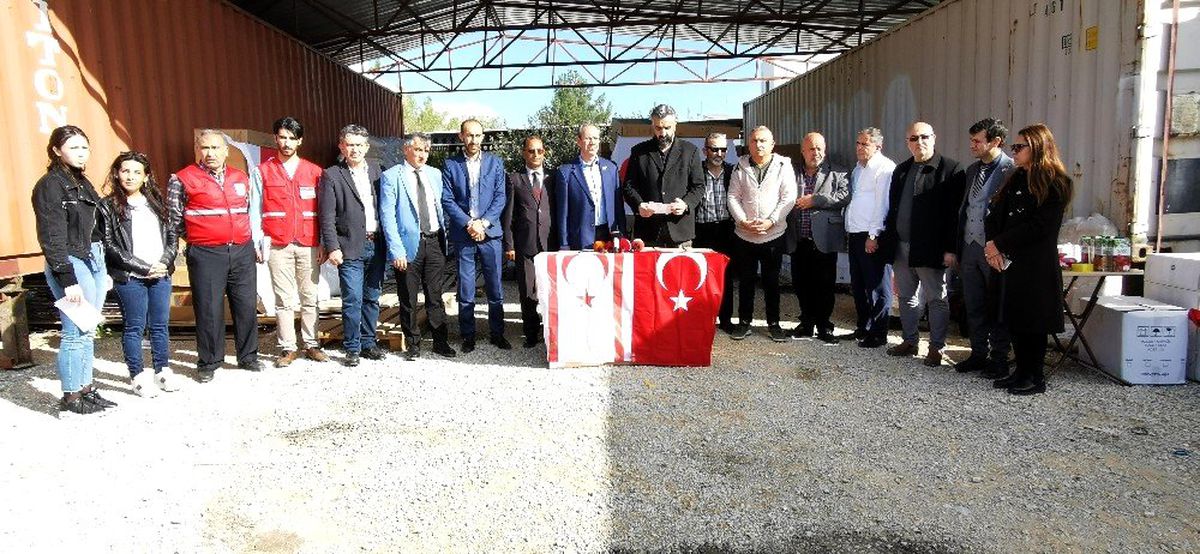 KKTC\'den Elazığ\'daki depremzedelere yardım sürüyor